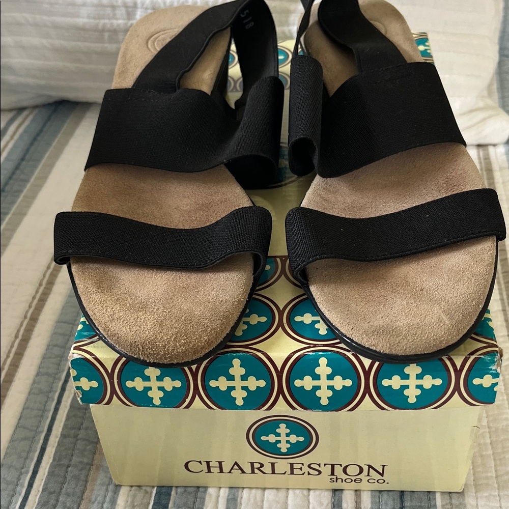 CHARLESTON SHOE CO. Black Elastic Strap Sandals